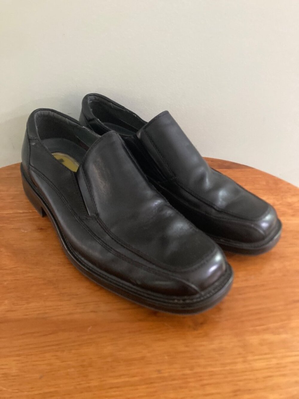 Dockers Mens Black Leather Slip-On Loafers With All Motion Comfort Soles Size 10
